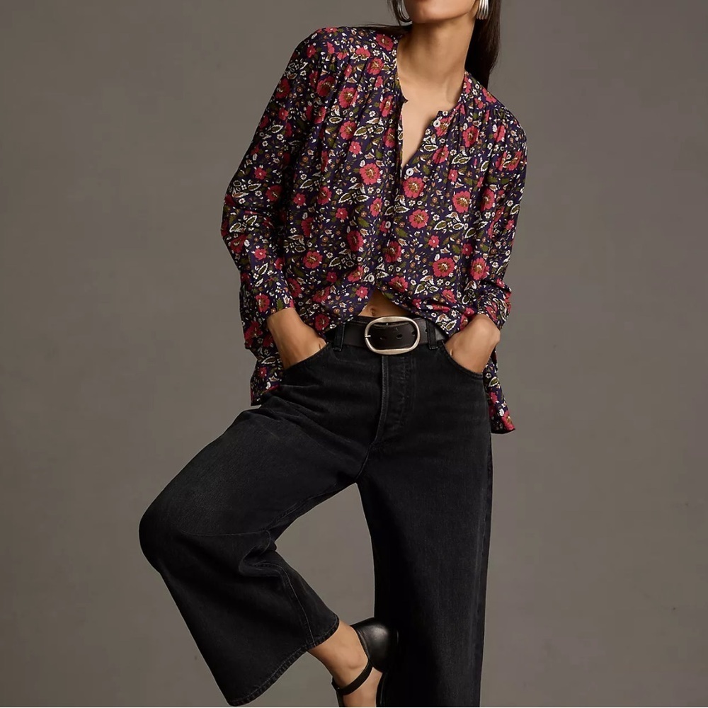 Mille NWOT Florian Long Sleeve Button Down Blouse Small Purple and Pink Floral